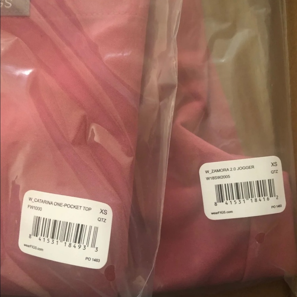 Figs Jogger Scrub Set